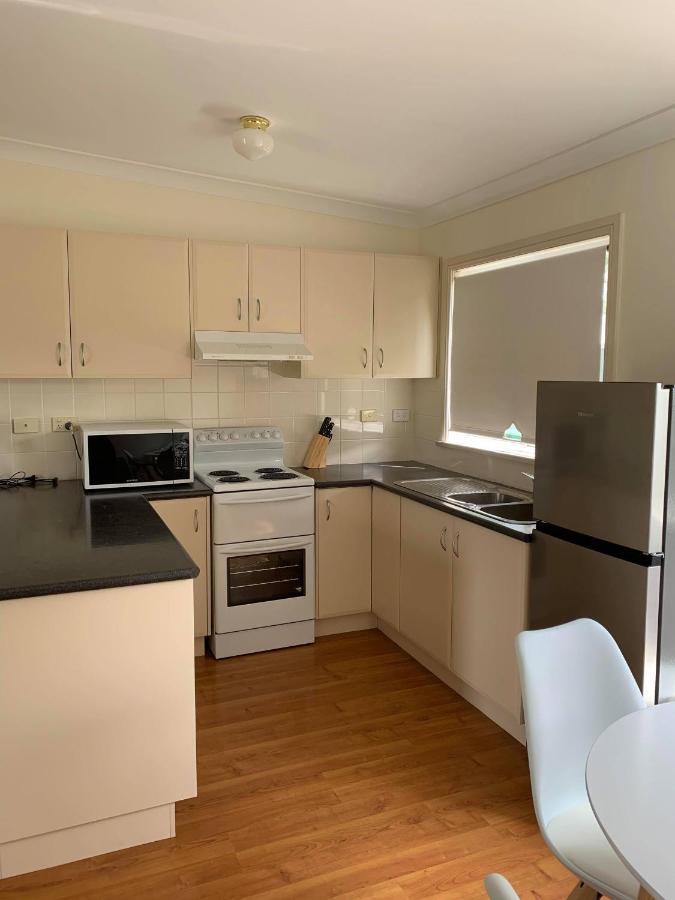 Units On Robertson Apartment Mudgee Bagian luar foto