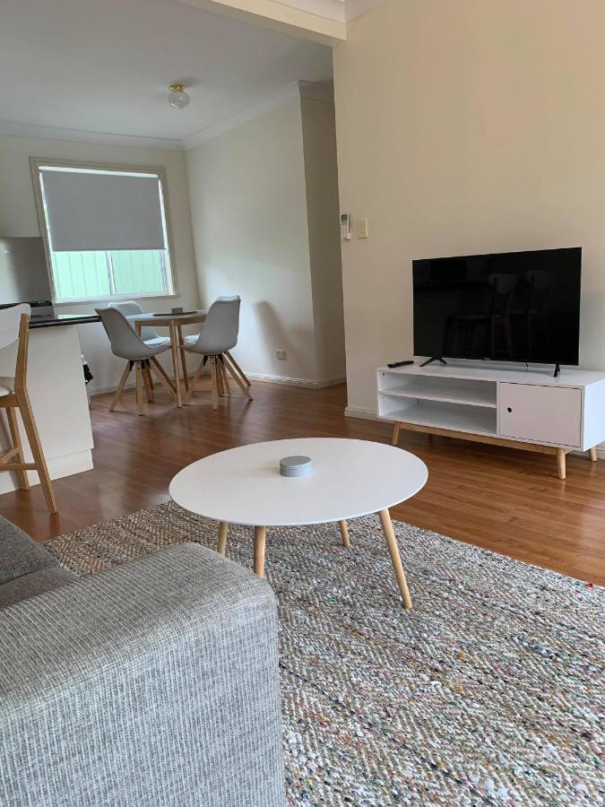 Units On Robertson Apartment Mudgee Bagian luar foto
